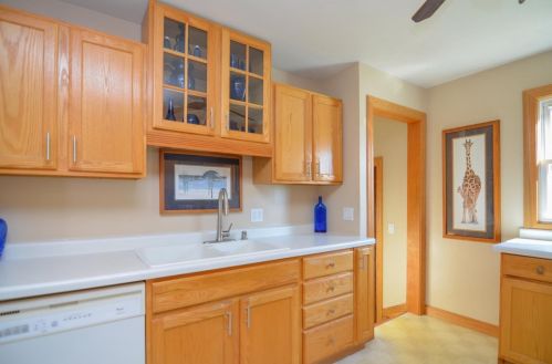 1663 Mason Way, Green Bay WI  54302-2721 exterior