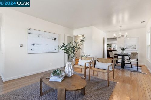 1945 Encima Dr, Concord CA  94519-2207 exterior