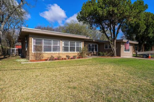 1651 Corinth Street Rd, Dallas, TX 75203-4317