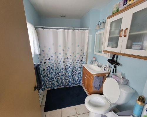 580 Weetamoe St, Fall River MA  02720-5643 exterior