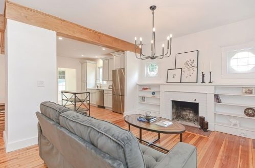 28 Archer St, Wrentham MA  02093-1217 exterior