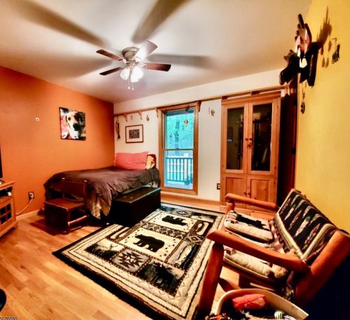 39 Pidgeon Hill Rd, Wantage NJ  07461-2731 exterior