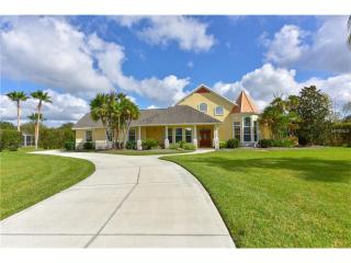 2085 Kingsdown Dr, Sarasota, FL 34240-8547