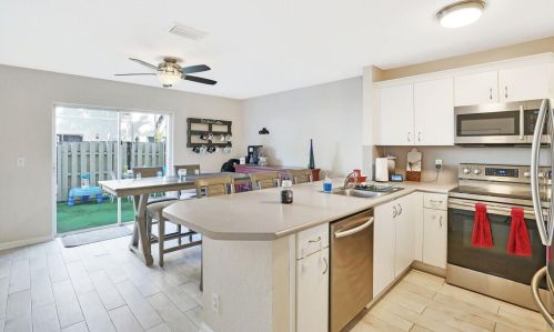 874 Summit Lake Dr, West Palm Beach FL  33406-9109 exterior