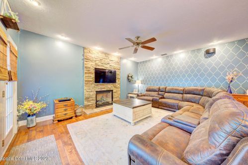 3910 Wateroak Way, Titusville FL  32796-1475 exterior