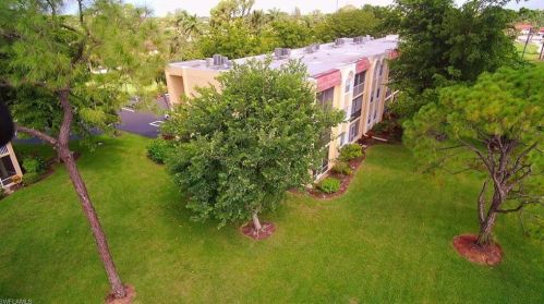 1087 Forest Lakes Dr, Naples FL  34105-2297 exterior