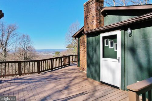 1394 Sundance Retreat Ln, New Market, VA 22844-3270