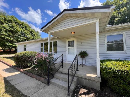 688 Rocky Rd, Chillicothe, OH 45601-7533