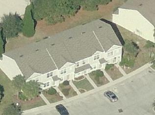2459 Lake Woodberry Cir, Brandon, FL 33510-2712