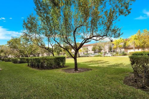 12651 16th Ct, Hollywood FL  33027-2186 exterior