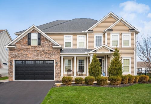 1908 Mallow Ln, Darbydale, OH 43123-5001