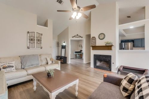 1147 Prospect Dr, Lewisville TX  75028-2549 exterior