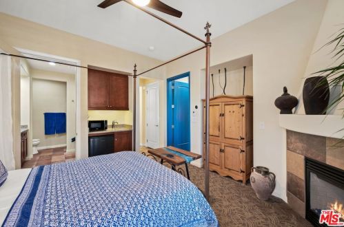 48867 Legacy Dr, La Quinta CA  92253-7114 exterior