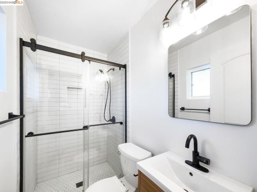 1451 Crestwood Dr, San Bruno CA  94066-1907 exterior