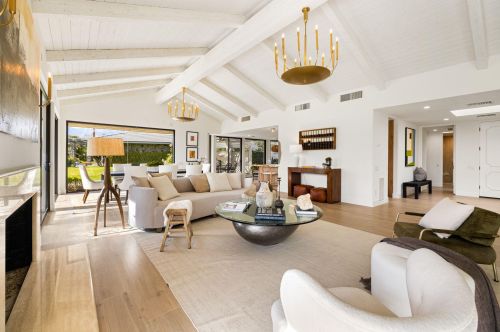 7 Mayfair Dr, Rancho Mirage CA  92270-2586 exterior