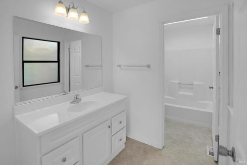 70 Fountain Grove Cir, Fairfield CA  94558-2485 exterior