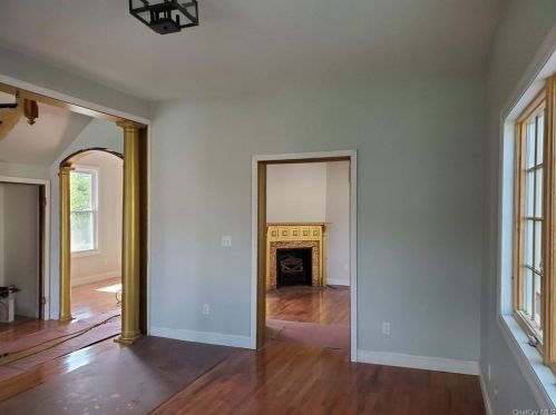 151 Elm Ave, Mount Vernon, NY 10550-1638