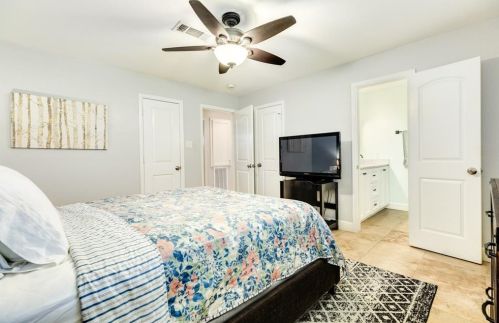 803 Sealy St, Galveston TX 77550-6221 exterior