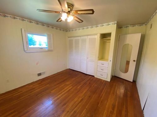 4296 Seneca Rd, Hermitage PA  16150-9631 exterior