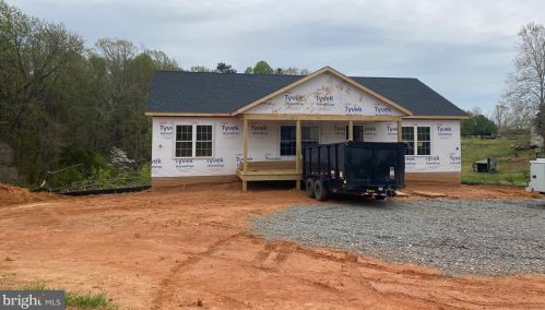 3090 Elly Rd, Aroda, VA 22709-1023