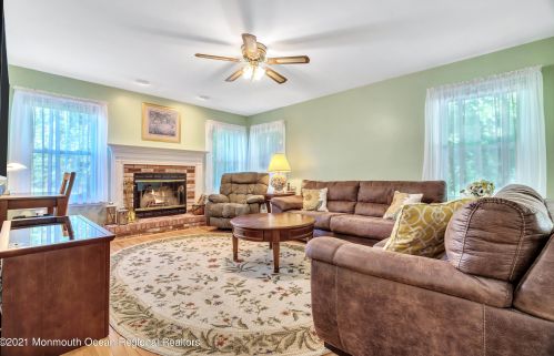 305 Bartley Rd, Jackson Twp NJ  08527-1166 exterior