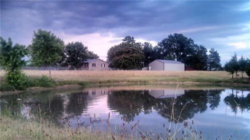 18943 Black Oak Rd, Fayetteville, AR 72701-1460