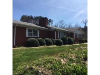 318 Brickyard Rd, Asheville, NC 28806-2817