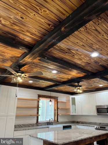 594 Baynesville Rd, Montross VA  22520-2325 exterior