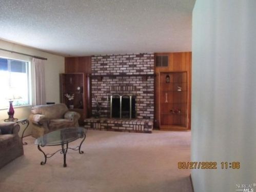 930 Live Oak Ave, Ukiah CA  95482-3733 exterior