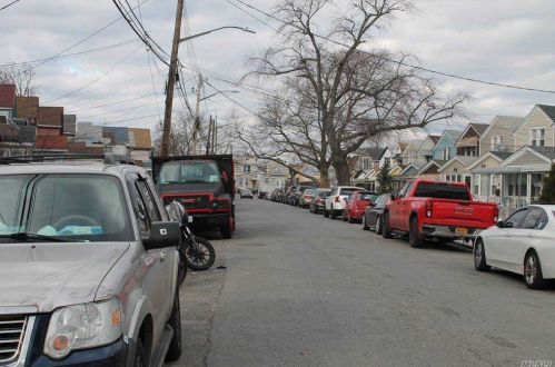 117-30 142nd Pl, Jamaica, NY 11436-1232