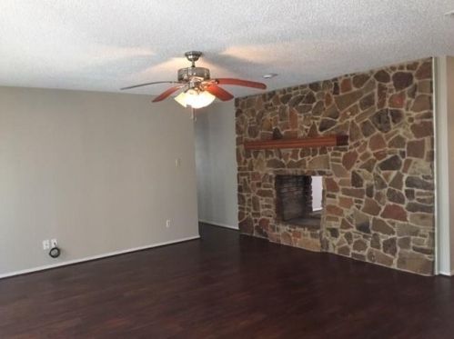106 Brentwood Dr, Athens, TX 75751-9007