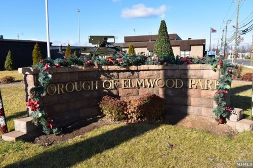 129 River Dr, Elmwood Park NJ  07407-1740 exterior