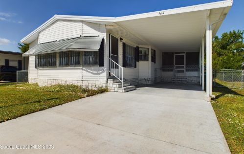 564 Tarpon Dr, Sebastian, FL 32976-2551