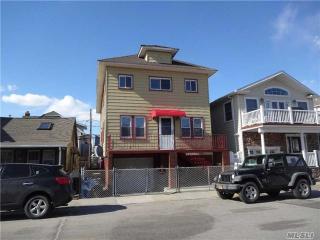 27 Delaware Ave, East Atlantic Beach NY  11561-1521 exterior