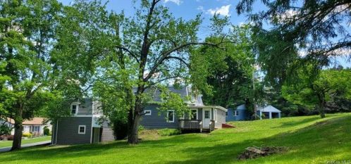 2 Plattekill Rd, Marlborough NY  12542-6023 exterior