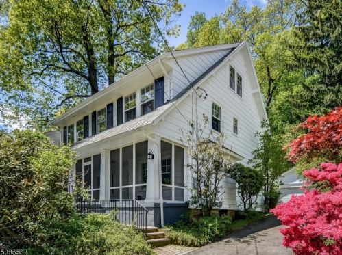 376 Highland Ave, Montclair NJ  07043-1123 exterior