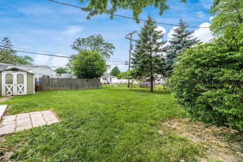 2972 Irwin Ave, Darbydale OH  43123-2310 exterior