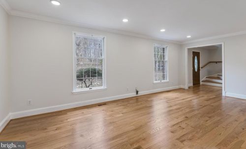 4471 Occoquan Overlook, Woodbridge VA  22192-6107 exterior