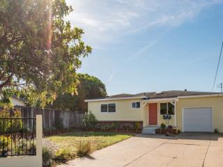 490 Crivello Rd, Marina, CA 93933-3407
