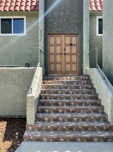2273 Ohio Ave, Long Beach, CA 90755-3912
