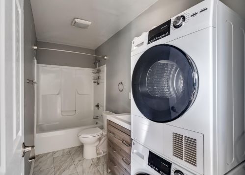 658 Pike St, Covington KY 41011-2127 exterior