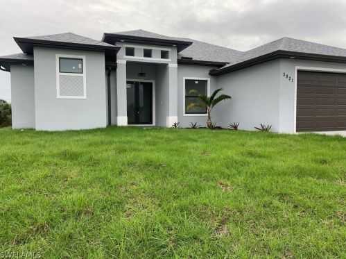 3921 22nd St, Lehigh Acres, FL 33971-5647