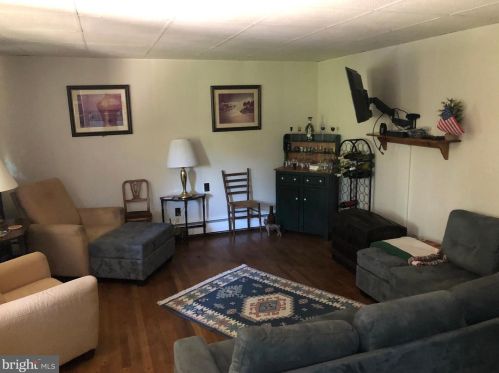 133 1st Ave, Collegeville, PA 19426-2627
