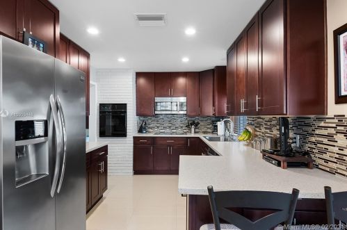 800 46th Ave, Hollywood FL  33021-5909 exterior