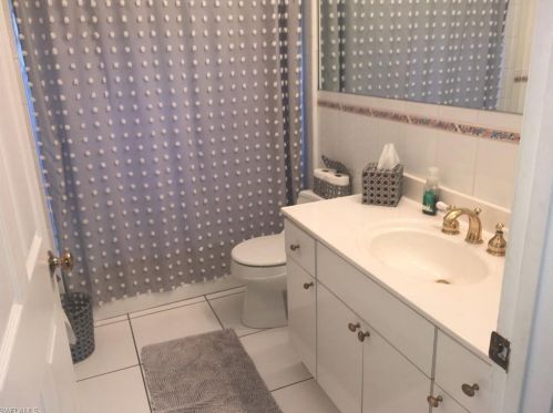 3341 6th Ave, Naples FL  34120-5096 exterior