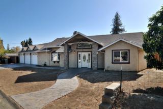 11820 Southwood Dr, Saratoga, CA 95070-3620