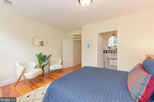 23 7 St, Washington DC 20003-4419 exterior