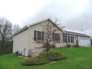 824 Sunridge Ct, Waupaca, WI 54981-5715