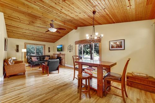 7735 Locust Ave, Gary IN  46403-1344 exterior