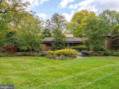 420 Cathcart Rd, Blue Bell, PA 19422-1413